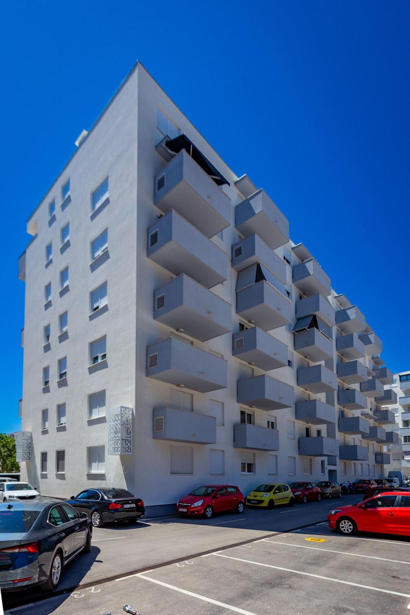 Campanula Apartment With Balcony Zadar Exterior photo